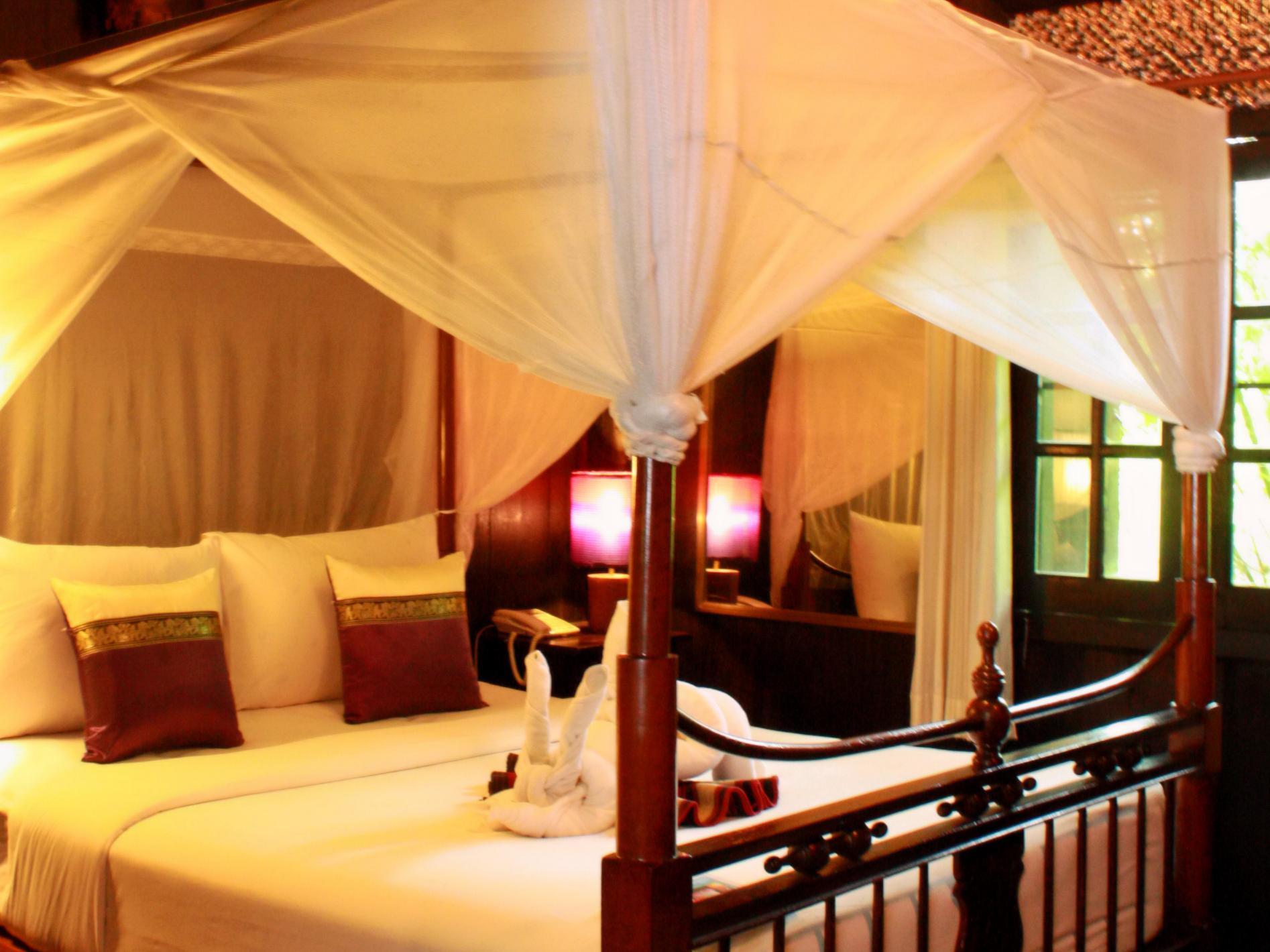 Club One Seven Gaymen Chiang Mai Hotel Exterior photo