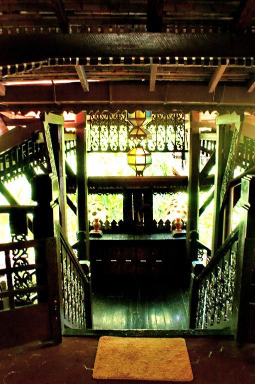Club One Seven Gaymen Chiang Mai Hotel Exterior photo